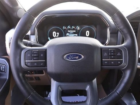 Used 2022 Ford F150 Lariat image 10