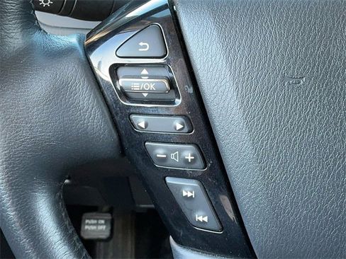 Used 2023 Nissan Armada SL w/ Captain's Chairs Package image 26