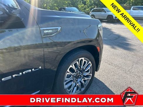 Used 2024 GMC Yukon Denali Ultimate AWD/4WD image 5