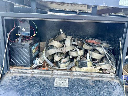 Used 2016 RAM 3500 SLT w/ Quick Order Package 29G SLT image 34