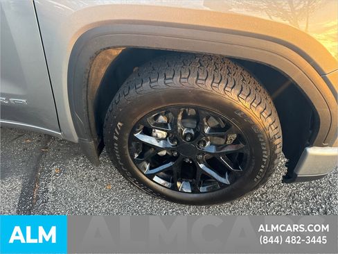 Used 2024 GMC Sierra 1500 Pro w/ Pro Value Package image 15