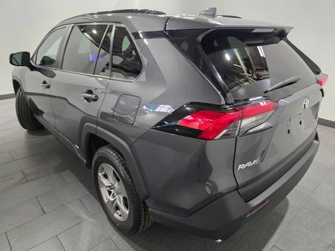 Used 2025 Toyota RAV4 XLE image 3