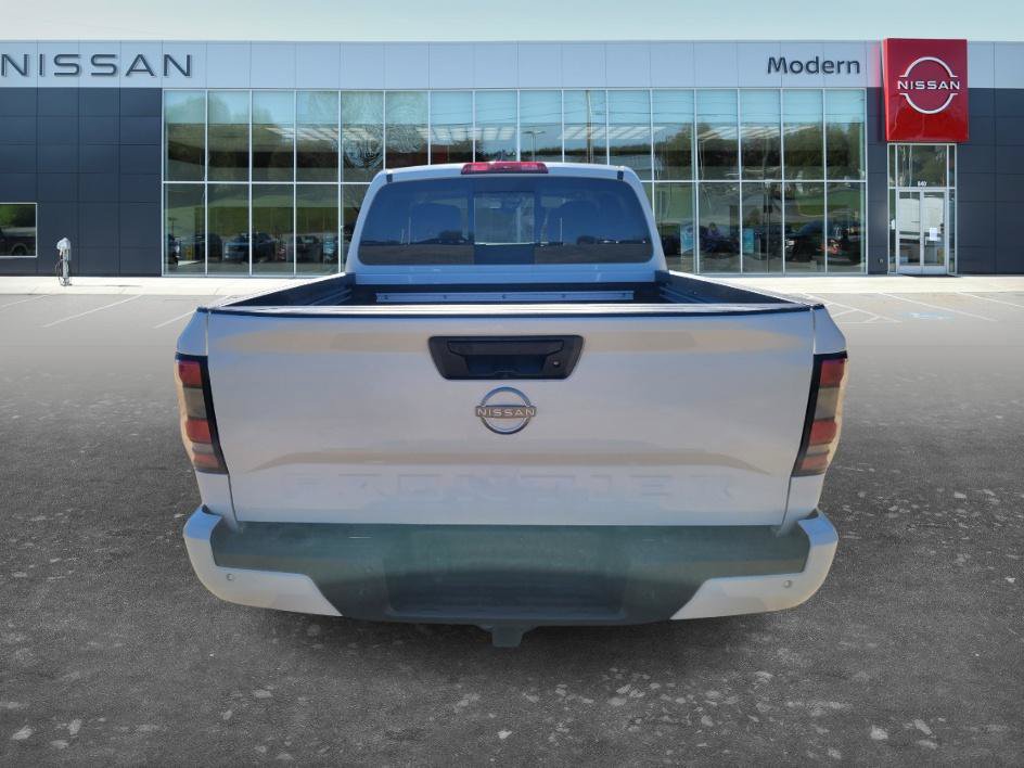 Certified 2025 Nissan Frontier SV w/ SV Convenience Package RWD image 6