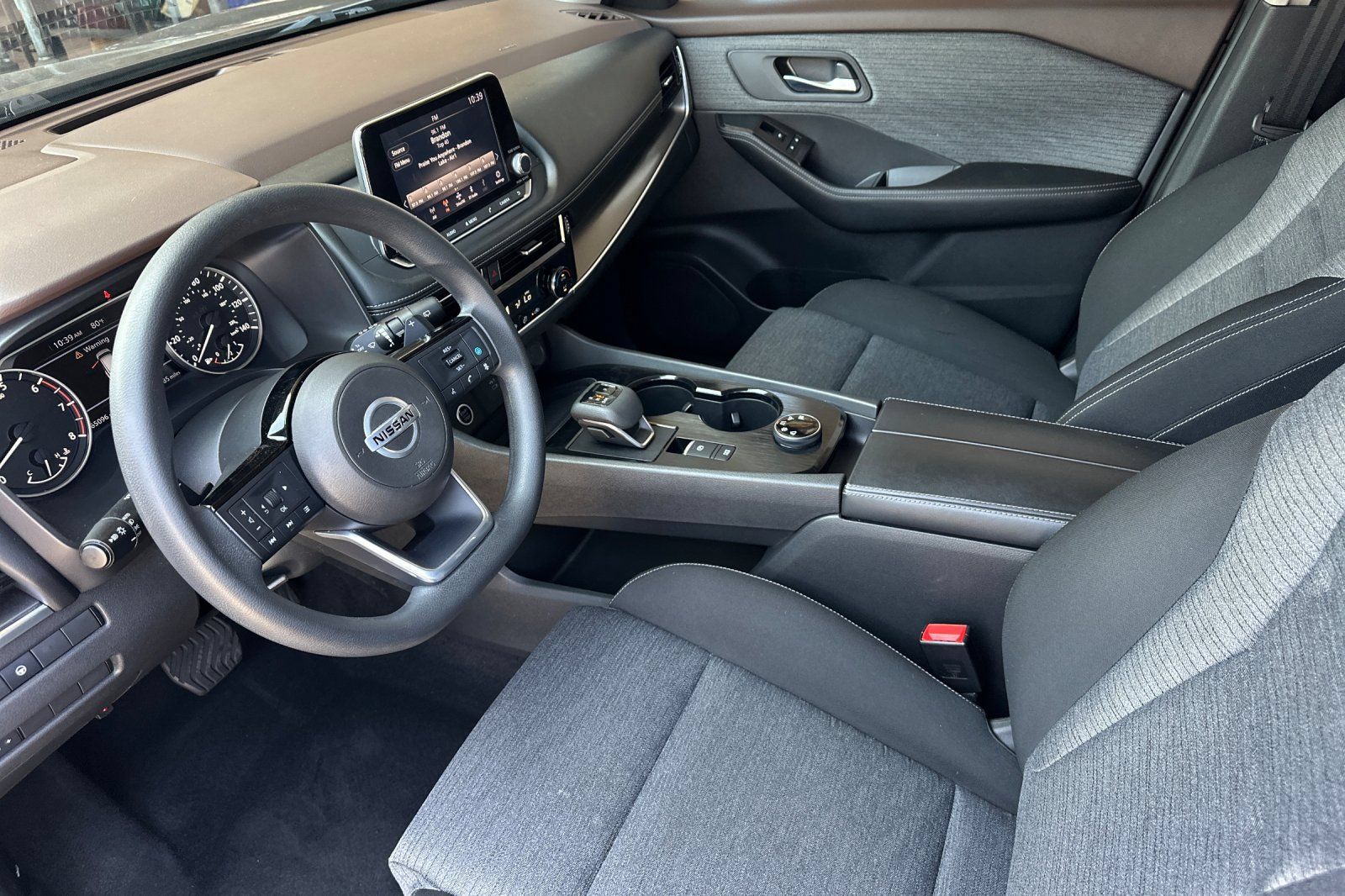 Used 2021 Nissan Rogue SV AWD/4WD image 9