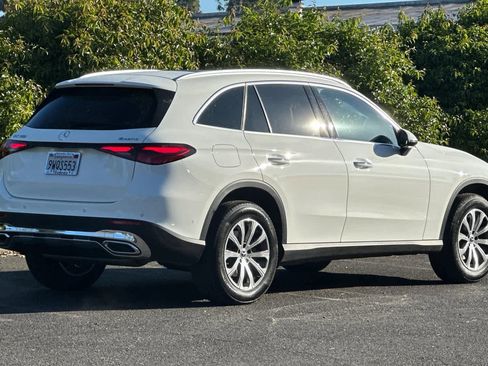Used 2026 Mercedes-Benz GLC 300 GLC 300 image 3