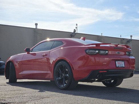 Used 2022 Chevrolet Camaro SS RWD image 13