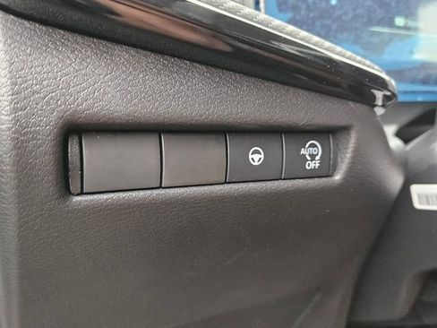 New 2026 Nissan Kicks SR FWD image 27
