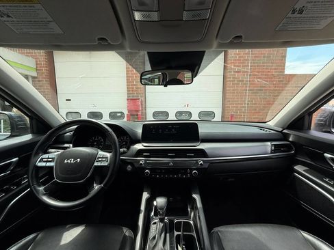 Used 2022 Kia Telluride LX AWD/4WD image 24