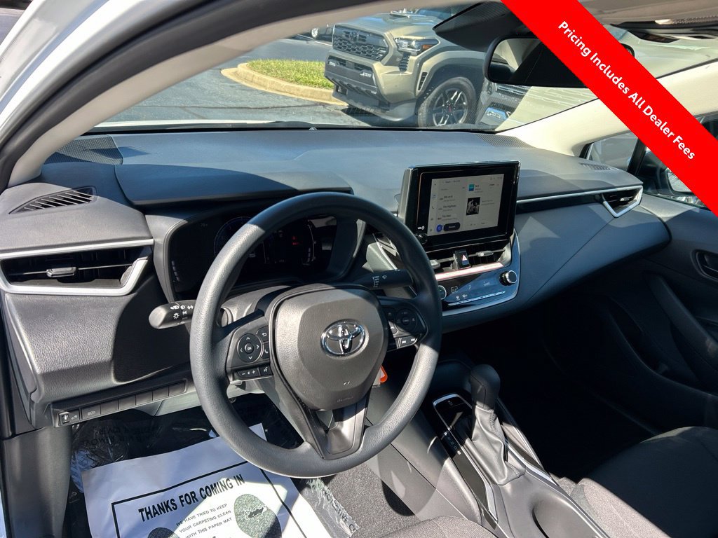 Used 2026 Toyota Corolla LE FWD image 3