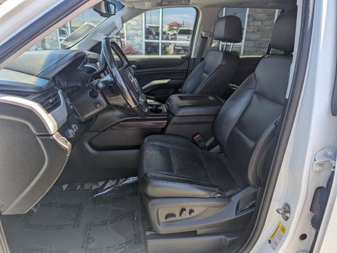Used 2019 GMC Yukon SLT AWD/4WD image 11