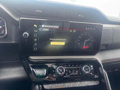 Certified 2025 GMC Sierra 1500 AT4 w/ AT4 Premium Package image 12