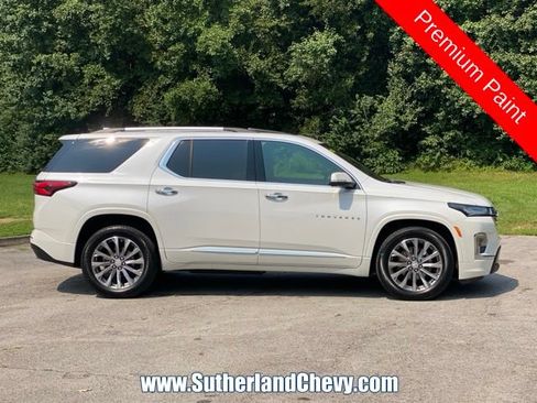 Used 2022 Chevrolet Traverse Premier AWD/4WD image 8