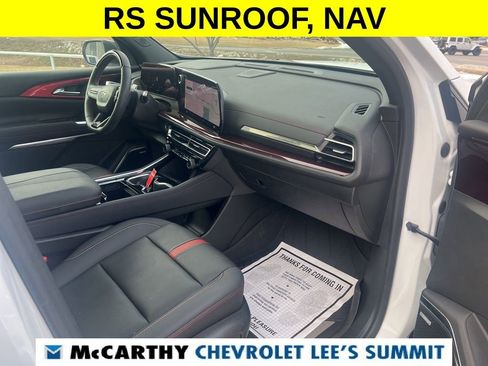 Certified 2024 Chevrolet Traverse RS image 30