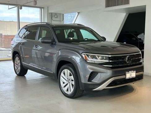Certified 2021 Volkswagen Atlas SEL image 3
