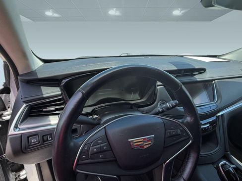 Used 2019 Cadillac XT5 Luxury FWD image 15