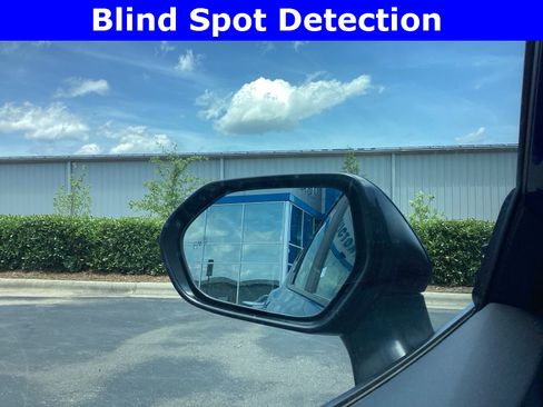 Used 2025 Toyota Camry LE image 10