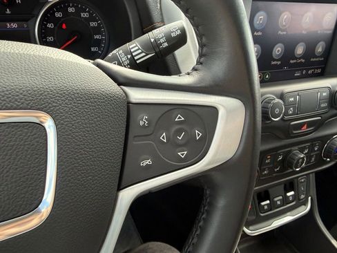 Used 2021 GMC Terrain SLE w/ Driver Convenience Package FWD image 16