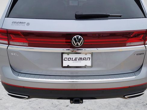 Used 2024 Volkswagen Atlas SEL AWD/4WD image 25