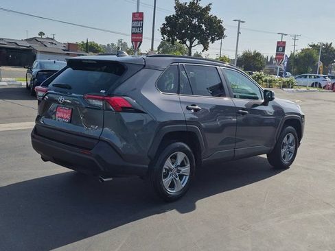 Used 2025 Toyota RAV4 XLE FWD image 8