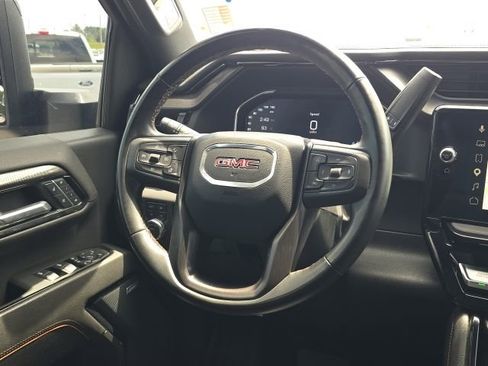 Used 2025 GMC Sierra 2500 AT4 AWD/4WD image 39