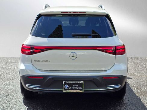 Used 2024 Mercedes-Benz EQB 250+ image 4