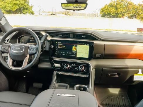 New 2025 GMC Sierra 2500 Denali w/ Technology Package image 20