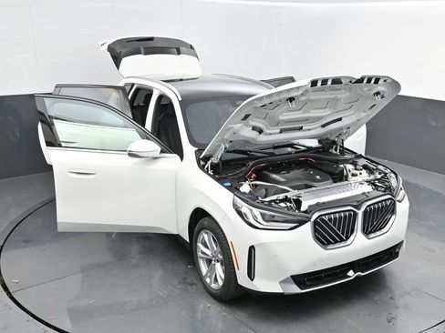Used 2025 BMW X3 xDrive30i w/ Convenience Package image 54