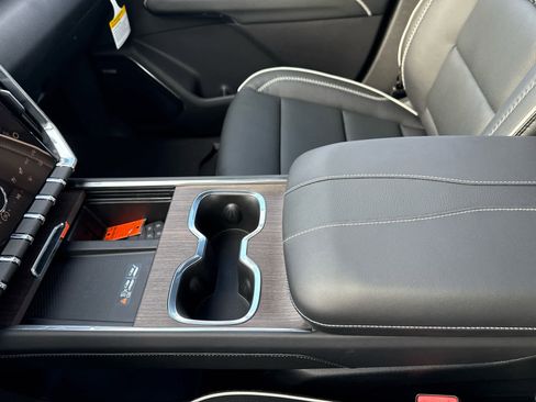 New 2026 GMC Acadia Denali w/ Super Cruise Package image 24