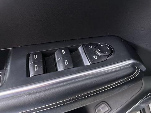 Used 2025 GMC Acadia Elevation w/ Elevation Premium Package AWD/4WD image 24