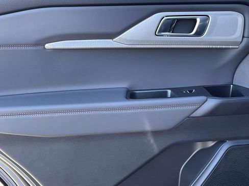 New 2026 Ford Explorer Active w/ Active Comfort Package image 10