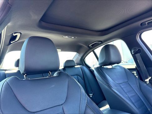 Used 2023 BMW 330i Sedan w/ M Sport Package RWD image 28