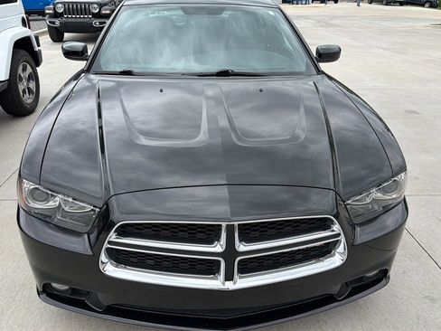 Used 2012 Dodge Charger R/T RWD image 8