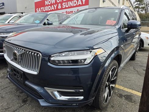 Certified 2024 Volvo XC90 B5 Plus w/ Protection Package Premier image 14