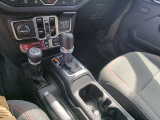 Used 2026 Jeep Wrangler Unlimited Rubicon AWD/4WD image 16