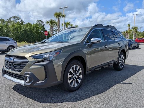 Used 2025 Subaru Outback Touring XT image 8