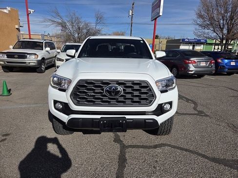 Used 2023 Toyota Tacoma TRD Off-Road image 4