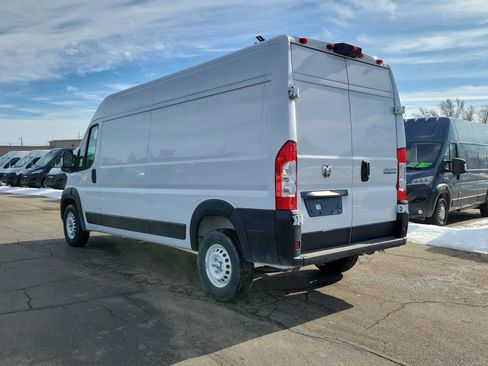 Used 2025 RAM ProMaster 1500 w/ Convenience Group image 3