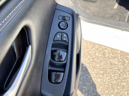 Used 2025 Nissan Sentra SV FWD image 21