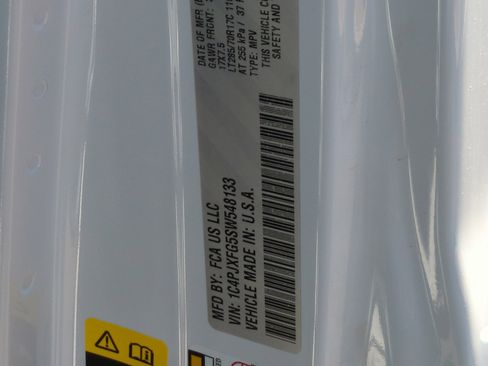 New 2025 Jeep Wrangler Unlimited Rubicon w/ Steel Bumper Group image 25