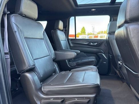 Used 2021 GMC Yukon XL Denali w/ Denali Premium Package AWD/4WD image 22