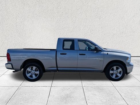 Used 2024 RAM 1500 Classic SLT image 2