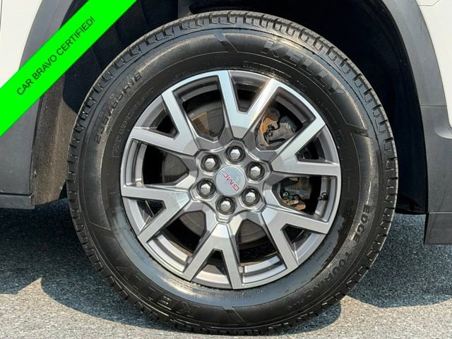 Certified 2023 GMC Acadia SLT FWD image 17