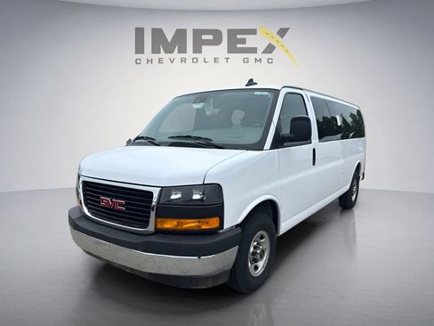 Used 2025 GMC Savana 3500 LT w/ LT Preferred Equipment Group RWD image 1