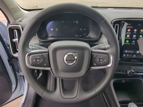 New 2026 Volvo XC40 B5 Plus w/ Climate Package AWD/4WD image 21