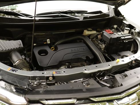 Used 2026 Chevrolet Equinox LT w/ Safety and Technology Package FWD image 31