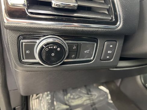 Used 2019 Lincoln Navigator L Reserve image 17