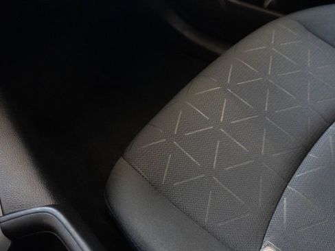 Used 2024 Toyota RAV4 XLE FWD image 28