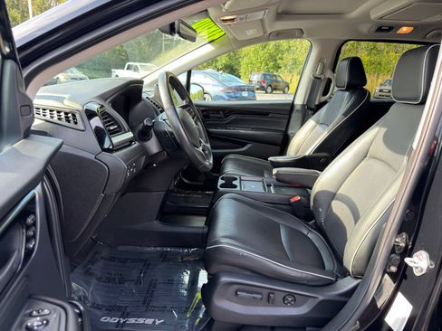 Used 2025 Honda Odyssey Touring image 12