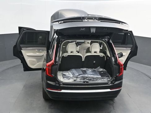New 2026 Volvo XC90 B6 Ultra w/ Protection Package AWD/4WD image 40