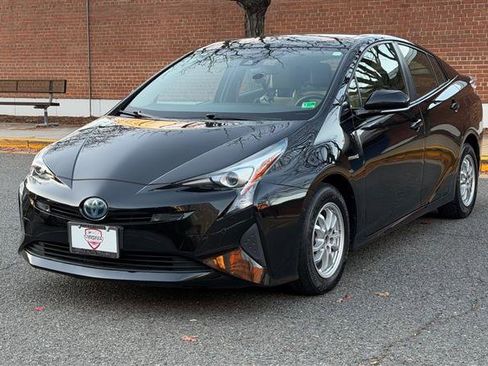 Used 2018 Toyota Prius Two image 38